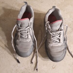 Fila Sneakers size 1 5/$25